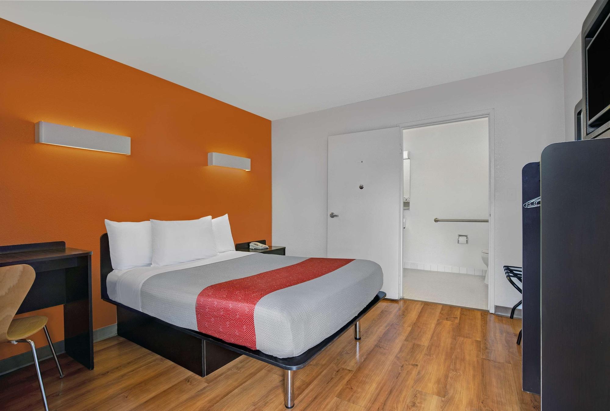 Motel 6-Marina, Ca - Monterey Buitenkant foto
