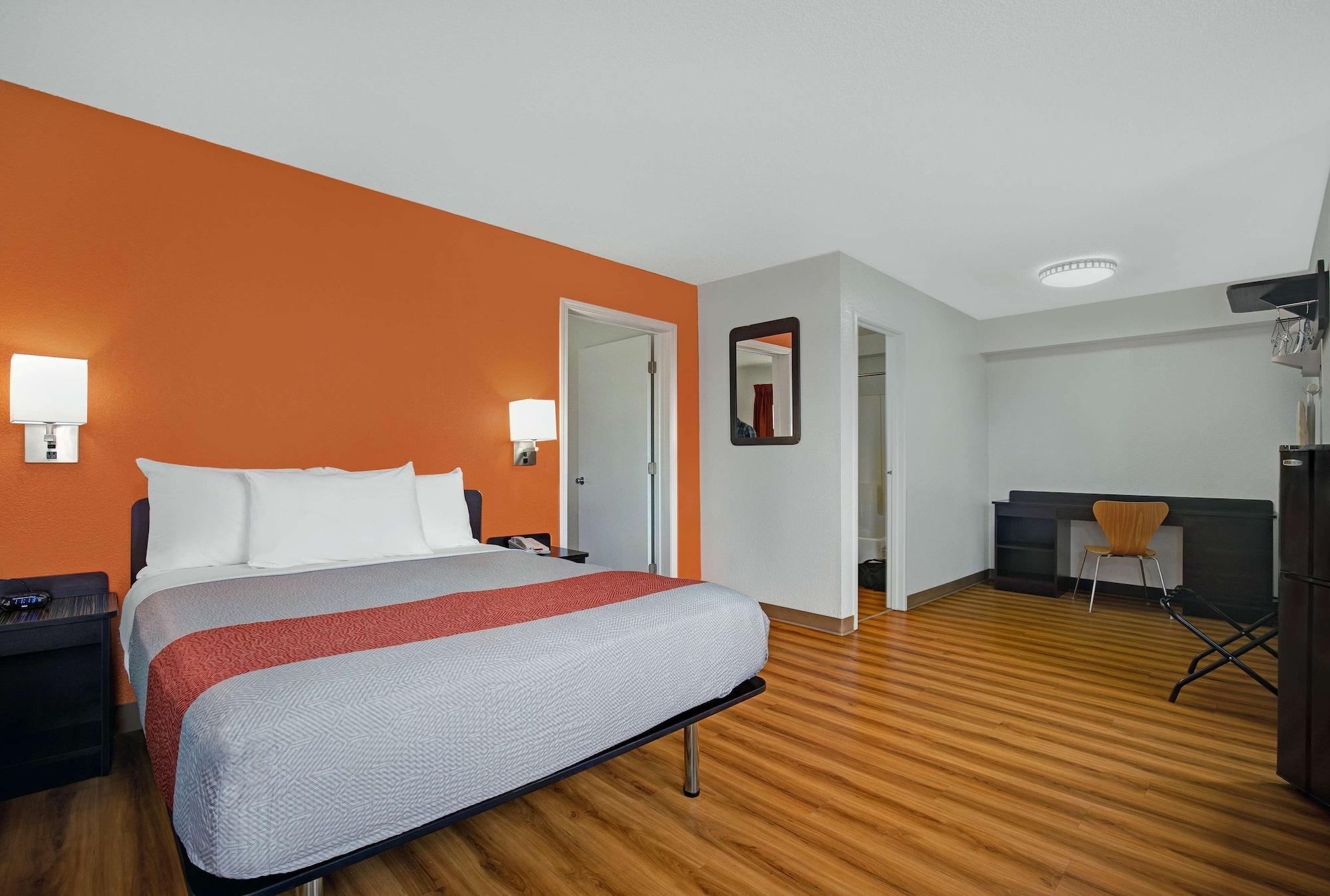 Motel 6-Marina, Ca - Monterey Buitenkant foto