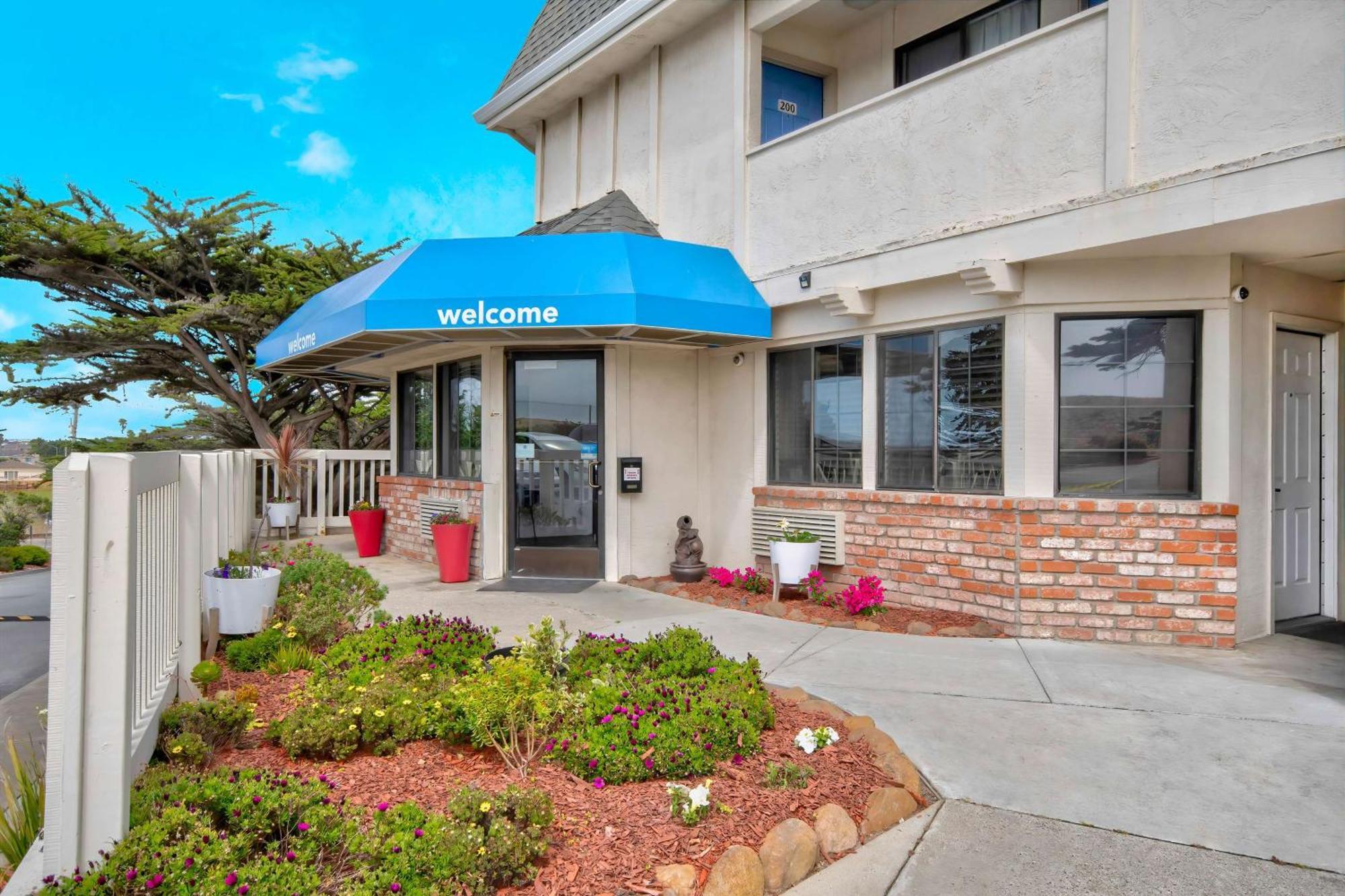 Motel 6-Marina, Ca - Monterey Buitenkant foto